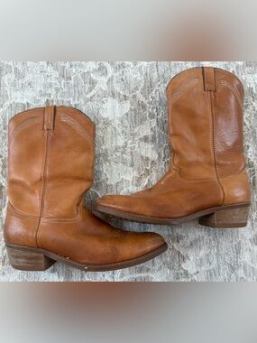 Vibram Made in USA Resist Oil No Mark Tan Leather Cowboy Western Work Boots (13)
